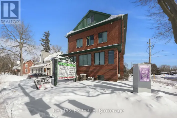 201 - 10083 KEELE STREET, Vaughan