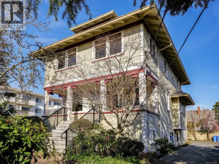 201 1120 Richardson St, Victoria