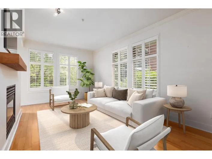 201 118 W 22ND STREET, North Vancouver