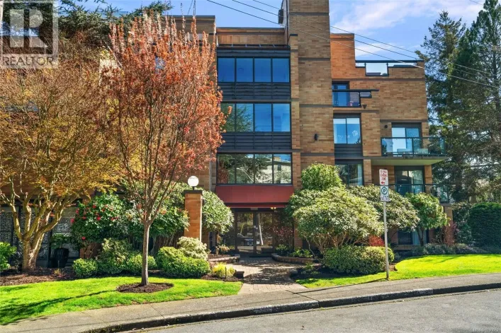 201 1280 Newport Ave, Oak Bay