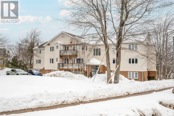 201 131 Farnham Gate Road, Halifax