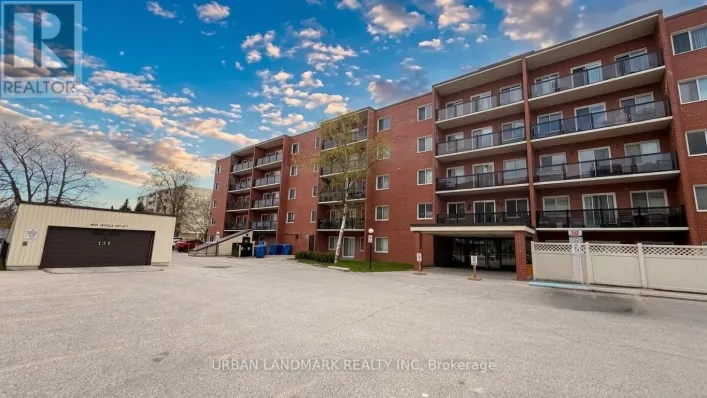 201 - 131 TAUNTON ROAD E, Oshawa