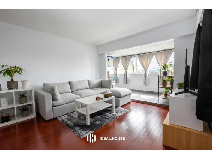201 1320 FIR STREET, White Rock