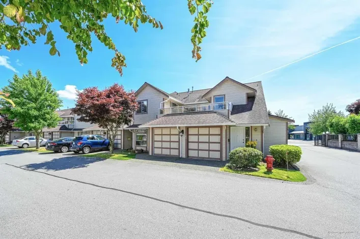 201 13725 72A AVENUE, Surrey