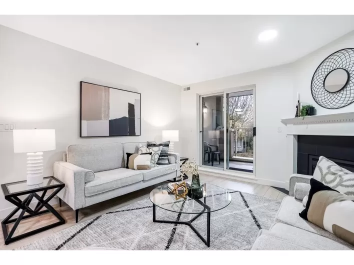 201 13870 70 AVENUE, Surrey