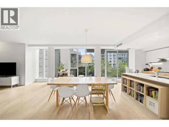 201 1409 W PENDER STREET, Vancouver