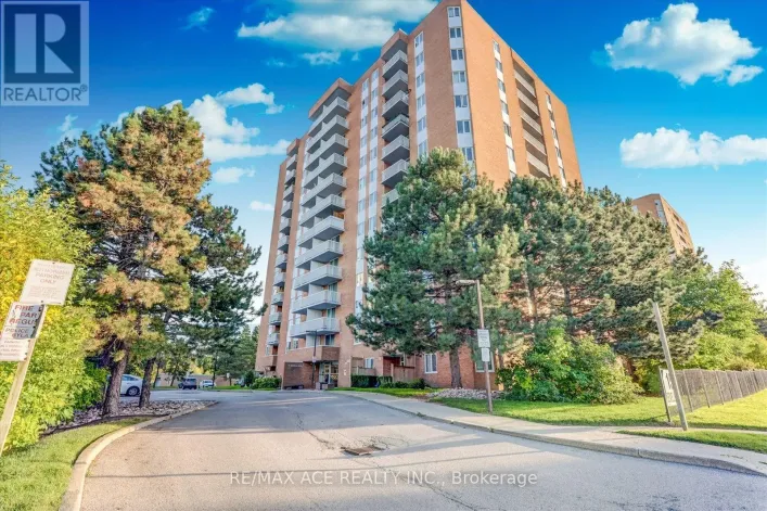 201 - 15 SEWELLS ROAD, Toronto