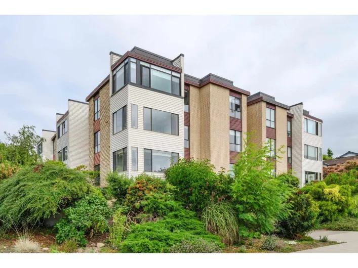 201 15265 ROPER AVENUE, White Rock