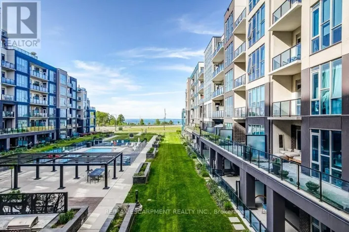 201 - 16 CONCORD PLACE, Grimsby