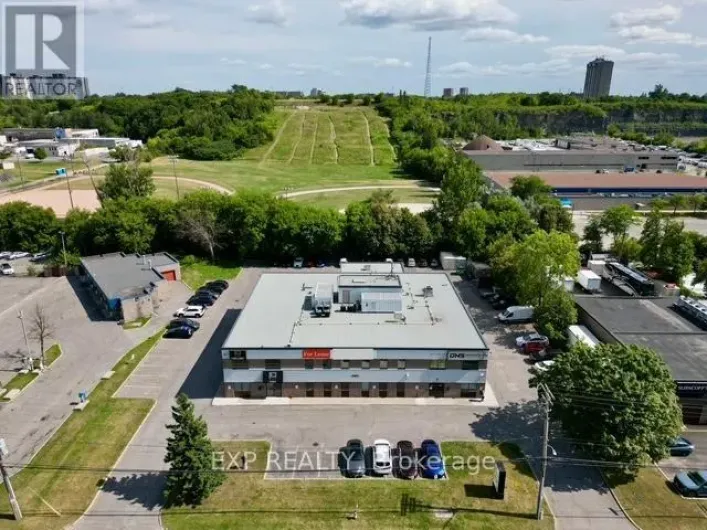 201 - 1600 LAPERRIERE AVENUE, Ottawa