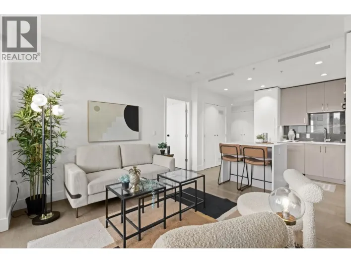 201 1675 LIONS GATE LANE, North Vancouver