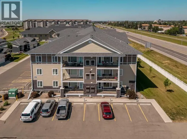 201, 173 Fairmont Boulevard S, Lethbridge