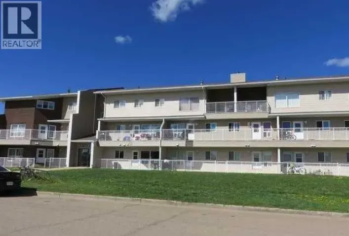201, 201 12 Avenue SW, Slave Lake