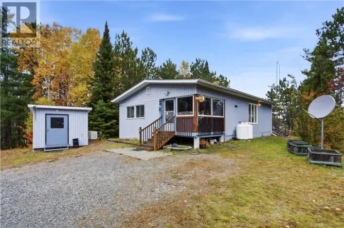 House for sale: 201 & 203 Ashigami Road E, Wahnapitae