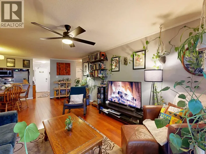 201 2222 PRINCE EDWARD STREET, Vancouver