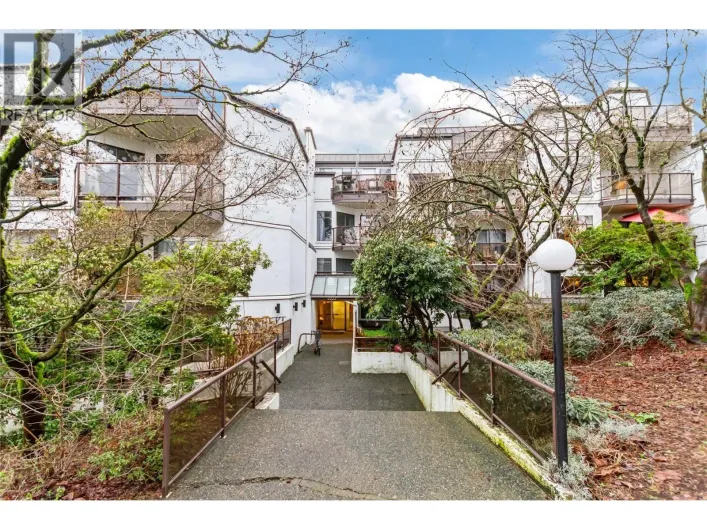 201 2222 PRINCE EDWARD STREET, Vancouver