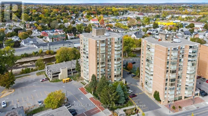 201 - 344 FRONT STREET, Belleville