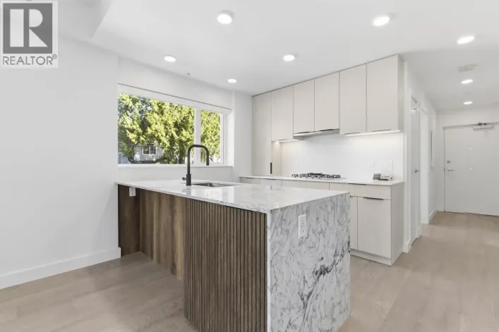 201 3590 W 39TH AVENUE, Vancouver