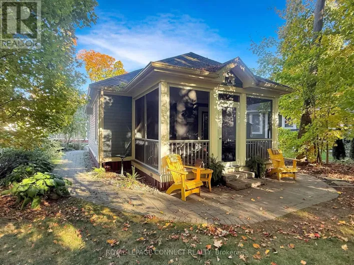 201 - 36 HOLLOW LANE, Prince Edward County