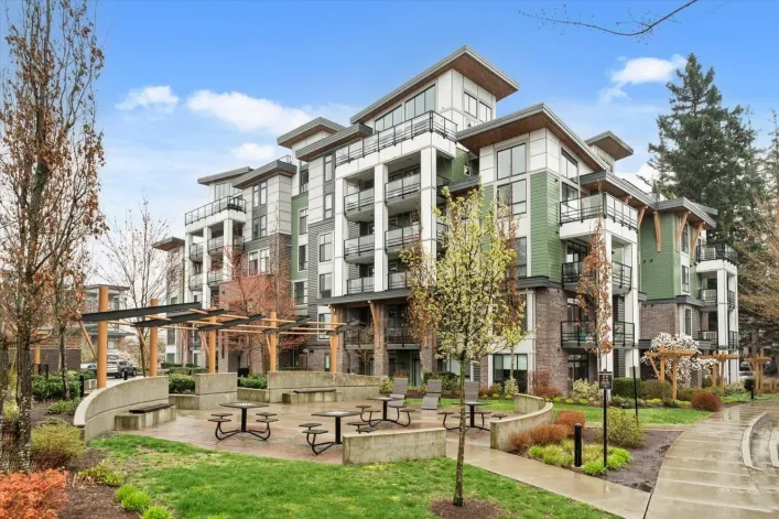 201 45510 MARKET WAY|Garrison Crossing, Chilliwack