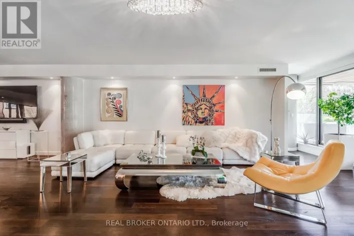 201 - 500 WELLINGTON STREET W, Toronto