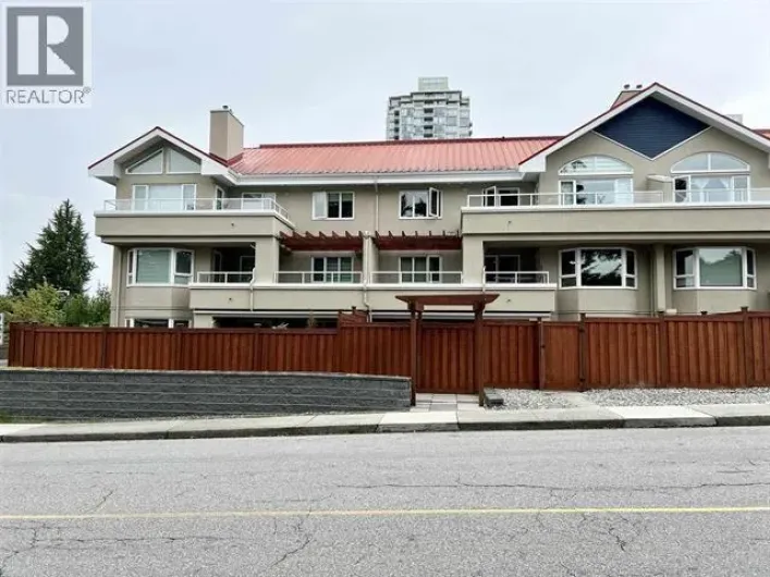 201 501 COCHRANE AVENUE, Coquitlam