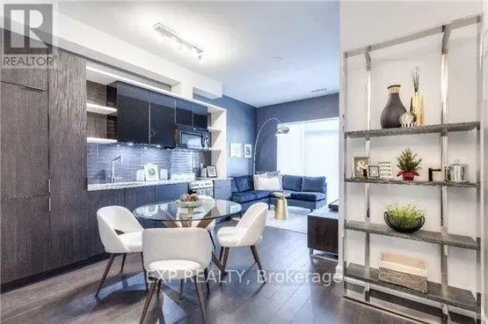201 - 6 PARKWOOD AVENUE, Toronto