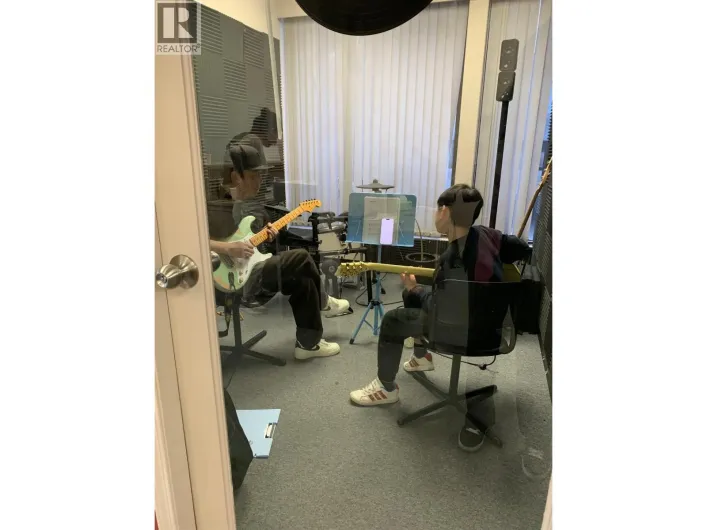 201 6151 WESTMINSTER HWY, Richmond