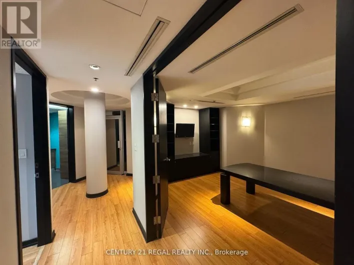 201 - 622 COLLEGE STREET, Toronto