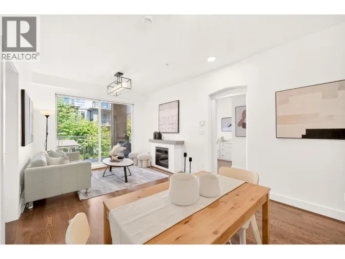 201 7428 BYRNEPARK WALK, Burnaby