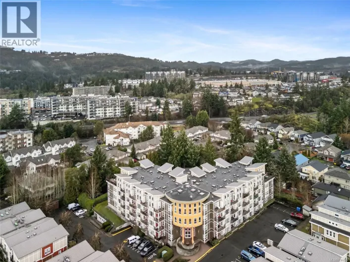 201 866 Brock Ave, Langford