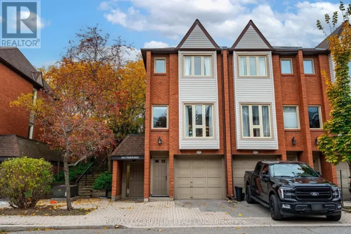 201 - 895 MAPLE AVENUE, Burlington