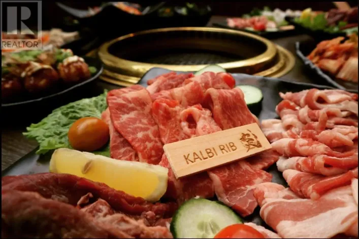 201 950 W BROADWAY, Vancouver