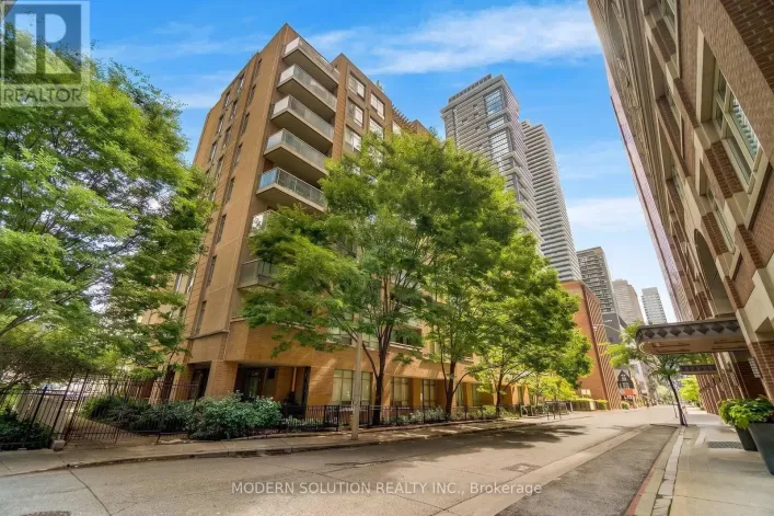201 - 99 HAYDEN STREET, Toronto