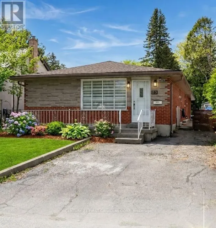 201 EMERSON AVENUE, London South