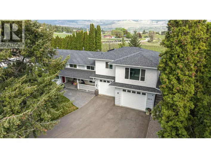 House for sale: 201 Mail Road, Kelowna