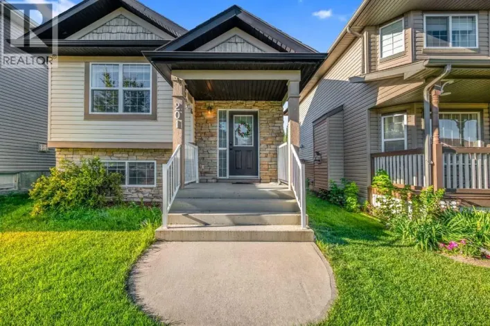 201 Morningside Gardens SW, Airdrie