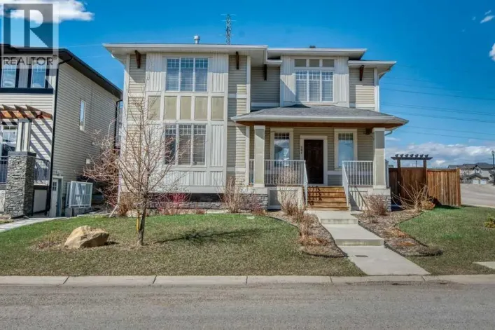 201 Rainbow Falls Glen, Chestermere