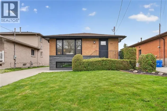 201 RIDGE Street, Hamilton