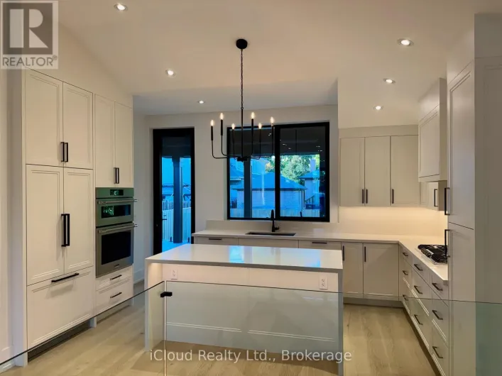 201 TROY STREET, Mississauga