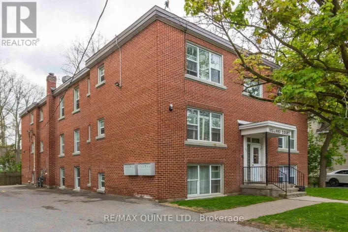 201 VICTORIA AVENUE, Belleville