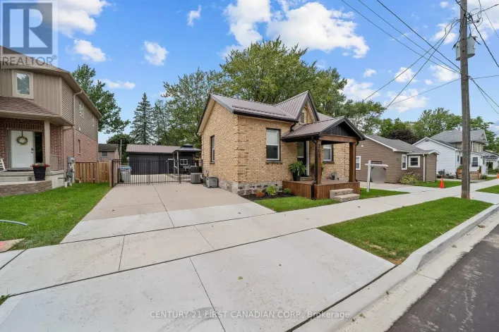 201 WATER STREET, Lucan Biddulph