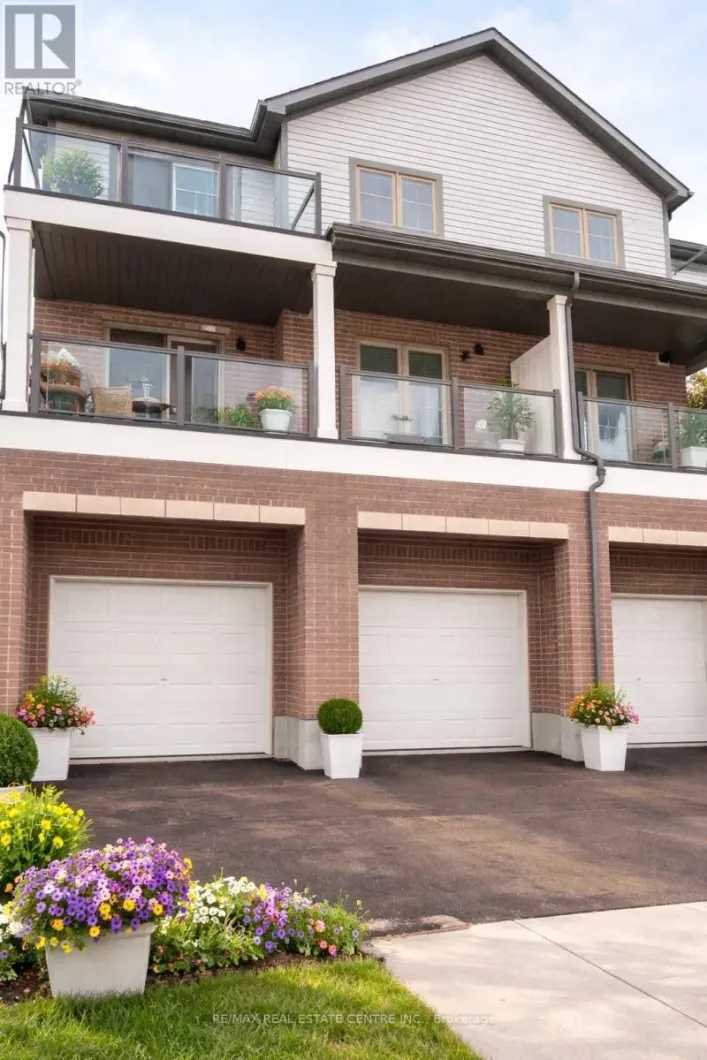 201 WEST OAK TRAIL S, Kitchener