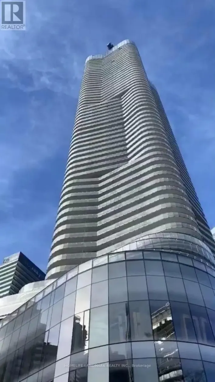 2010 - 11 WELLESLEY STREET W, Toronto