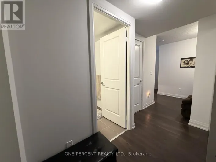 2010 - 20 MEADOWGLEN PLACE, Toronto