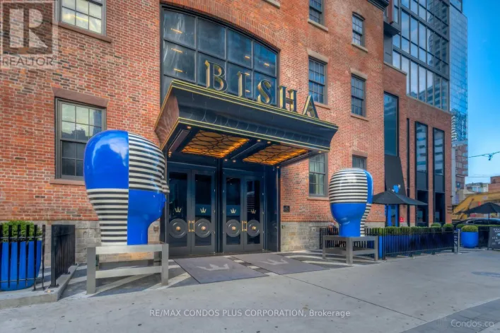 2010 - 88 BLUE JAYS WAY, Toronto