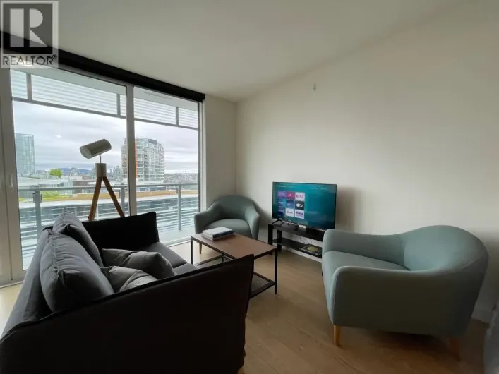 2010 89 NELSON STREET, Vancouver