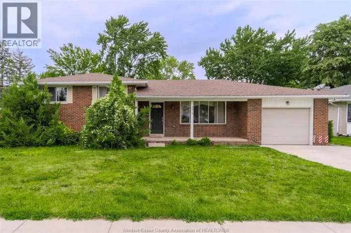 2010 Grand Marais ROAD West, Windsor