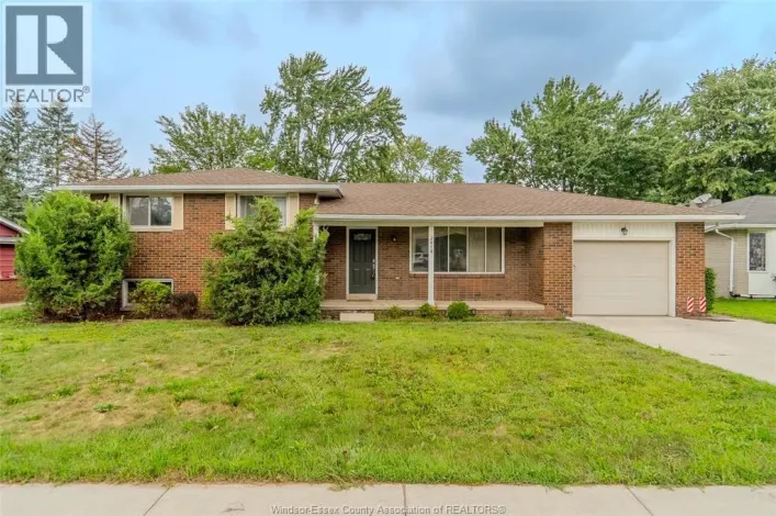 2010 Grand Marais ROAD West, Windsor
