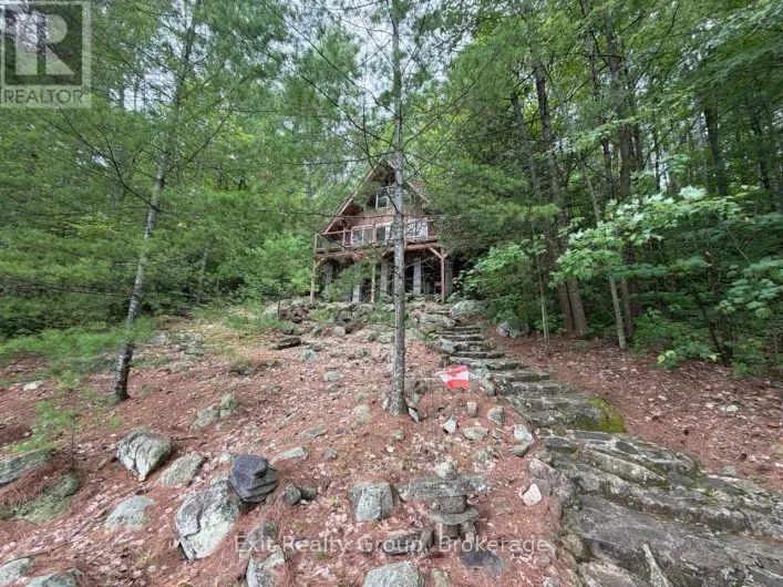 2010 SHABOMEKA LAKE, Frontenac
